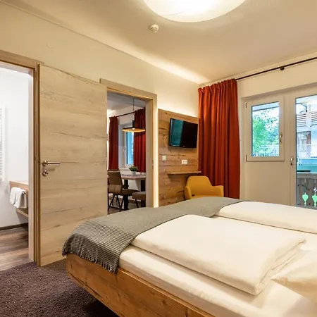 Tyrol 4*