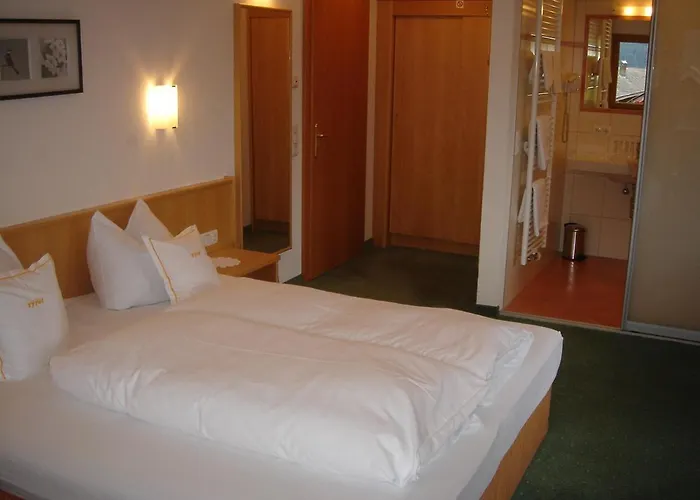 Aparthotel Tyrol 4*