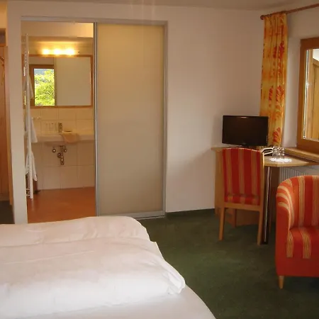 Tyrol Ξενοδοχείο με διαμερίσματα