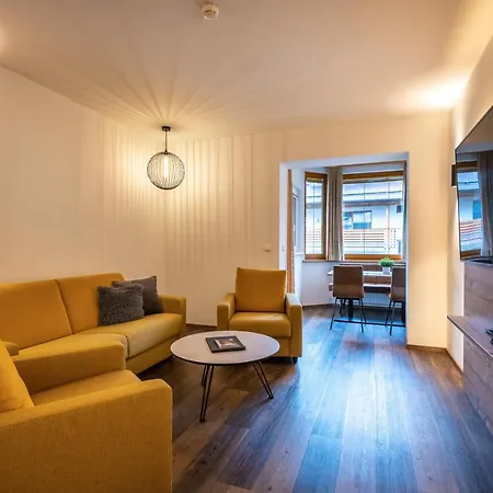 Apart-hotel Tyrol 4*
