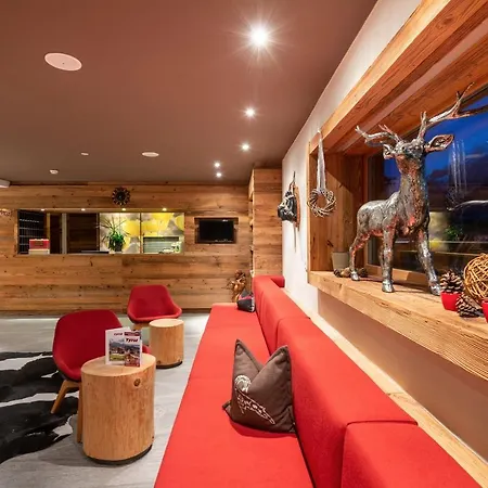 Tyrol Apart-hotel 4*