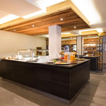 Tyrol Ξενοδοχείο με διαμερίσματα