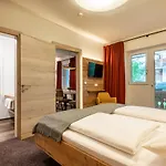 Tyrol 4*