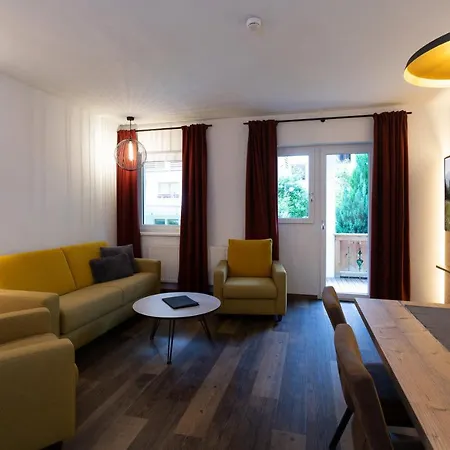 Tyrol Lägenhetshotell Lermoos